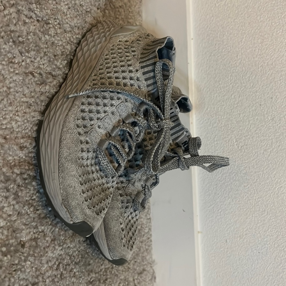 Nobull fly knit grey size 7.5 women used